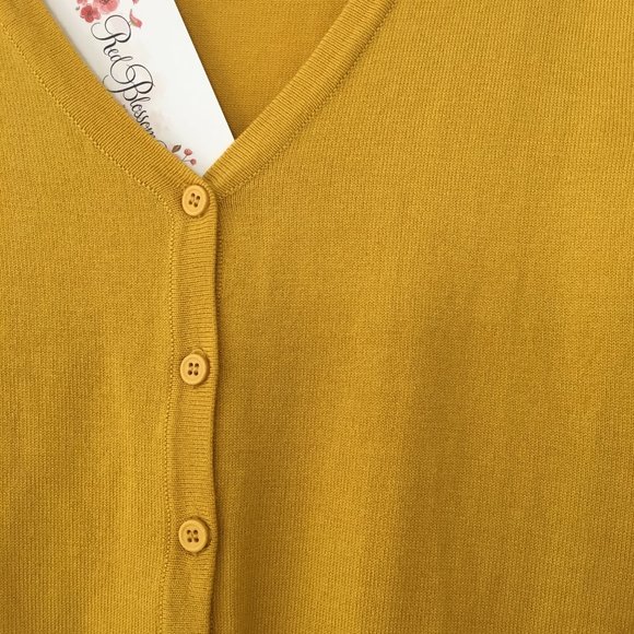 NWT Yellow button down cardigan - M - Picture 2 of 4